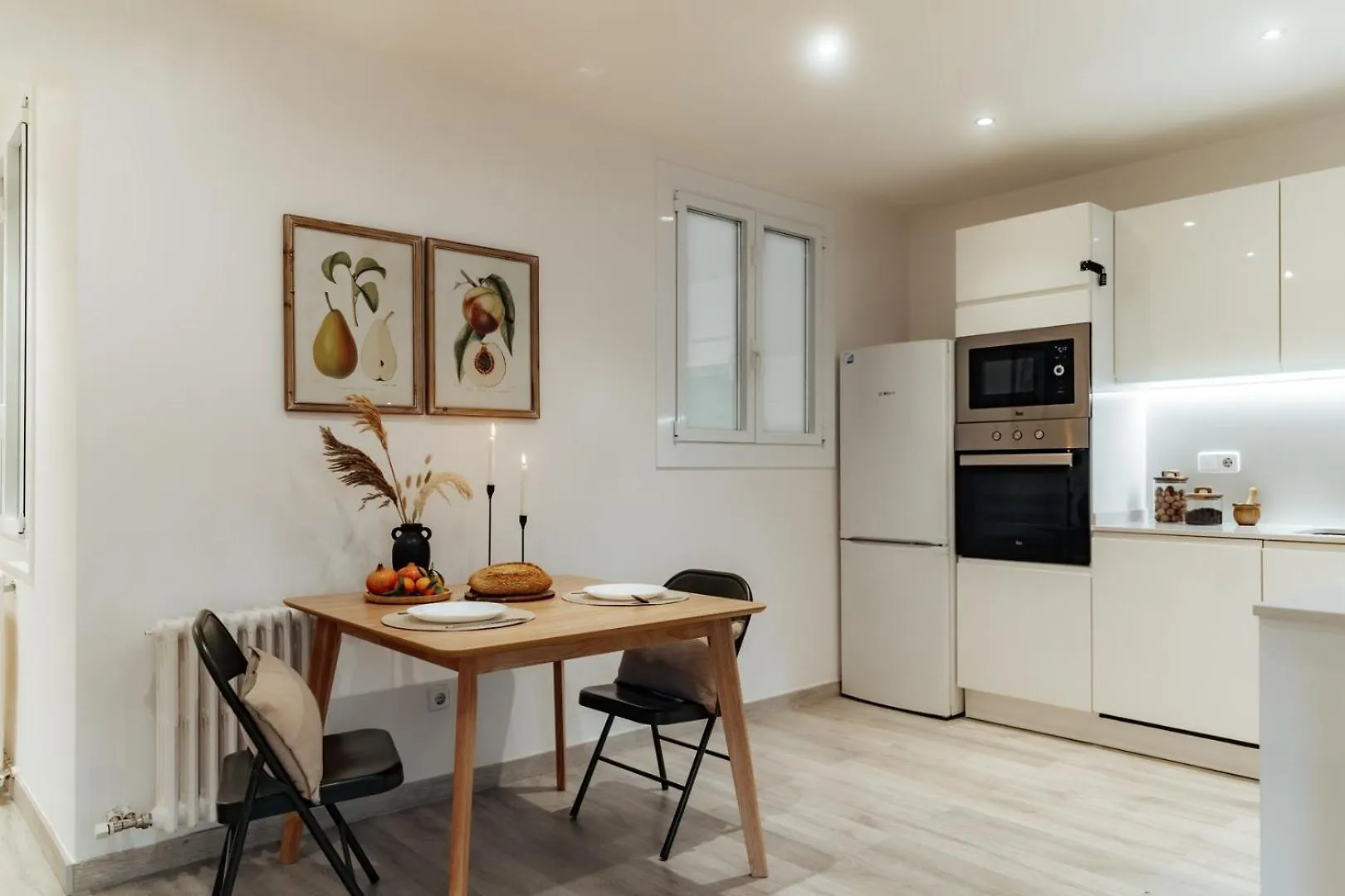 ברצלונה Casa Central 0*,